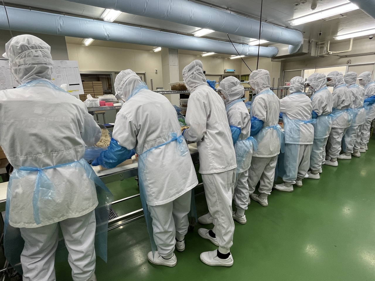 製造ラインのみなさん